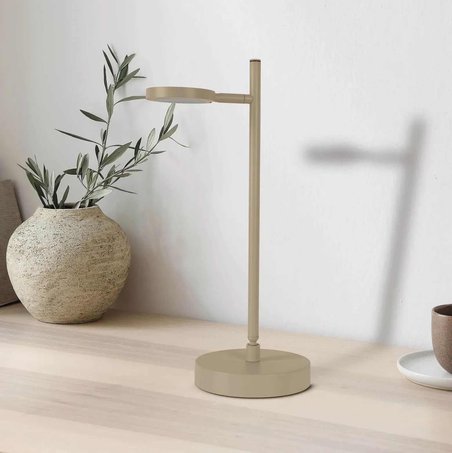 Lámpara de mesa LED recargable Lupa, beige, altura 45 cm, metal touchdim