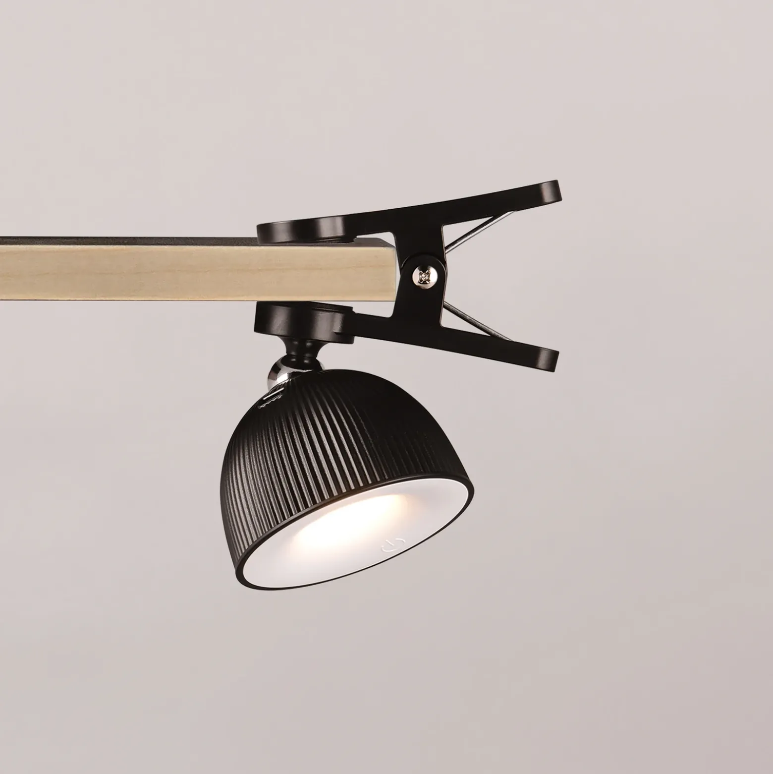 Lámpara de mesa LED recargable Maxima, negra, altura 41 cm, plástico