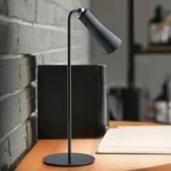 Lámpara de mesa LED recargable Maxi, negra, metal, atenuable, 36 cm