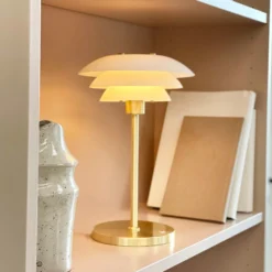 Lámpara de mesa LED recargable DL20 de Dyberg Larsen, altura 30 cm, cristal