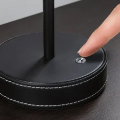Lámpara de mesa LED recargable Paulmann Pellini, negra, luz hacia abajo, CCT
