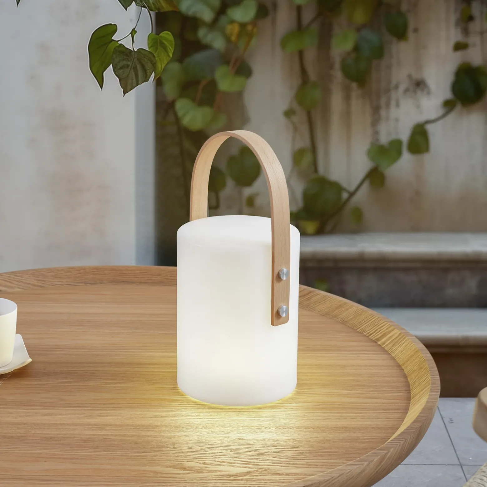 Lámpara de mesa LED recargable para exterior Lindby Juria, blanca, CCT, IP44