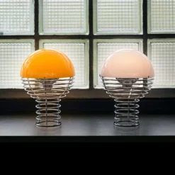 Lámpara de mesa LED WIRE de VERPAN, naranja, altura 25 cm, IP44