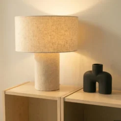 Lámpara de mesa Lindby Elfie, Ø 35 cm, beige, lino, E27