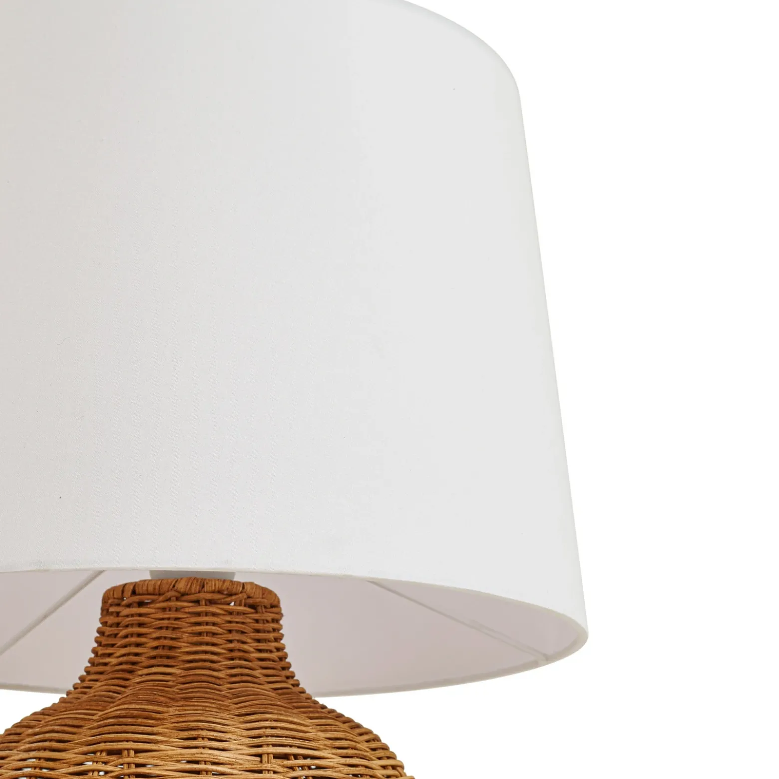 Lámpara de mesa Lindby Lirenda, altura 52 cm, ratán, natural/blanco
