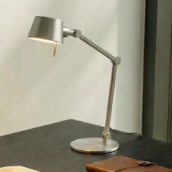 Lámpara de mesa Lucande Silka, 93 cm, níquel, regulable, E27