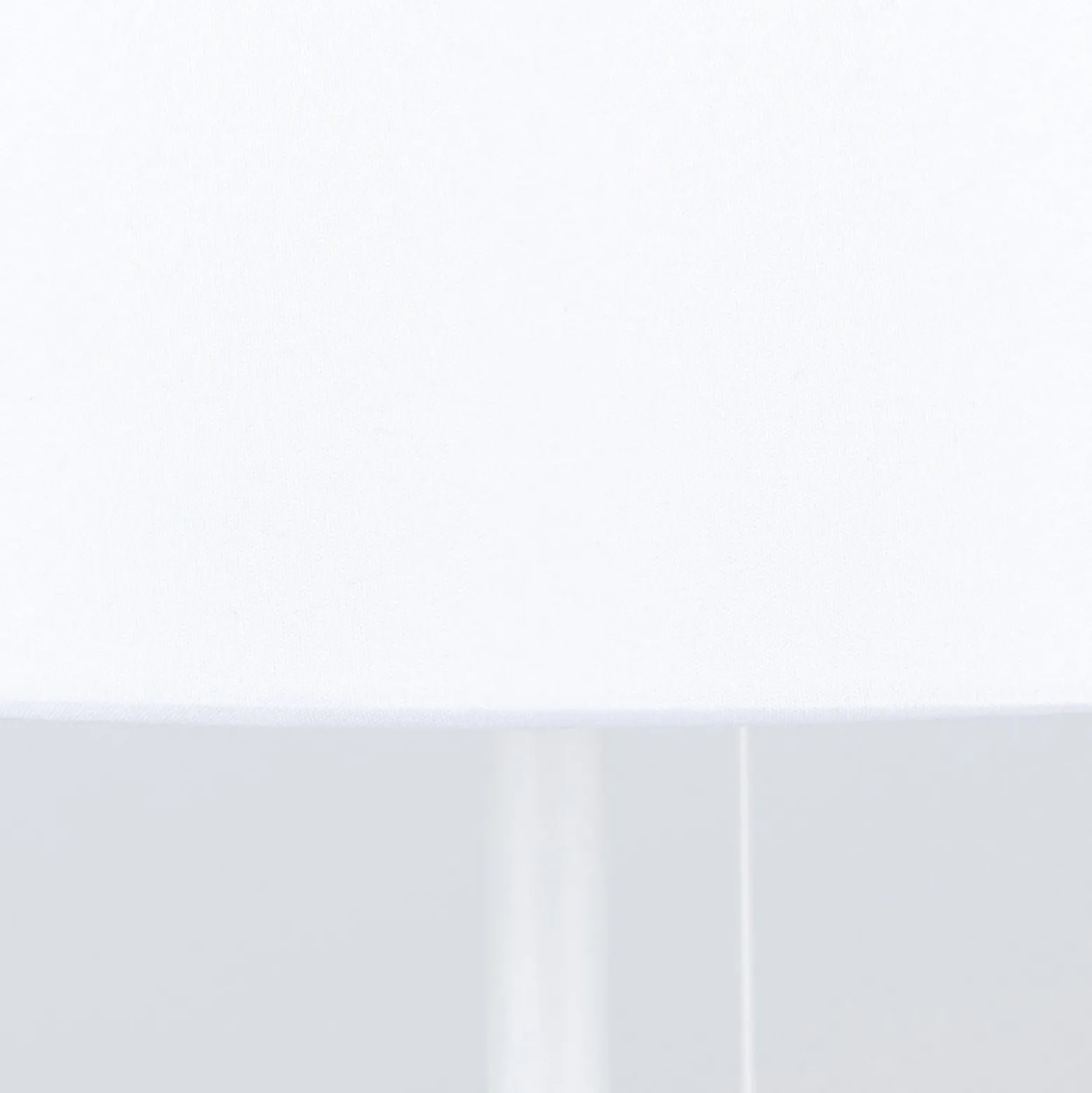 Lámpara de mesa Ludwig con puerto USB blanco