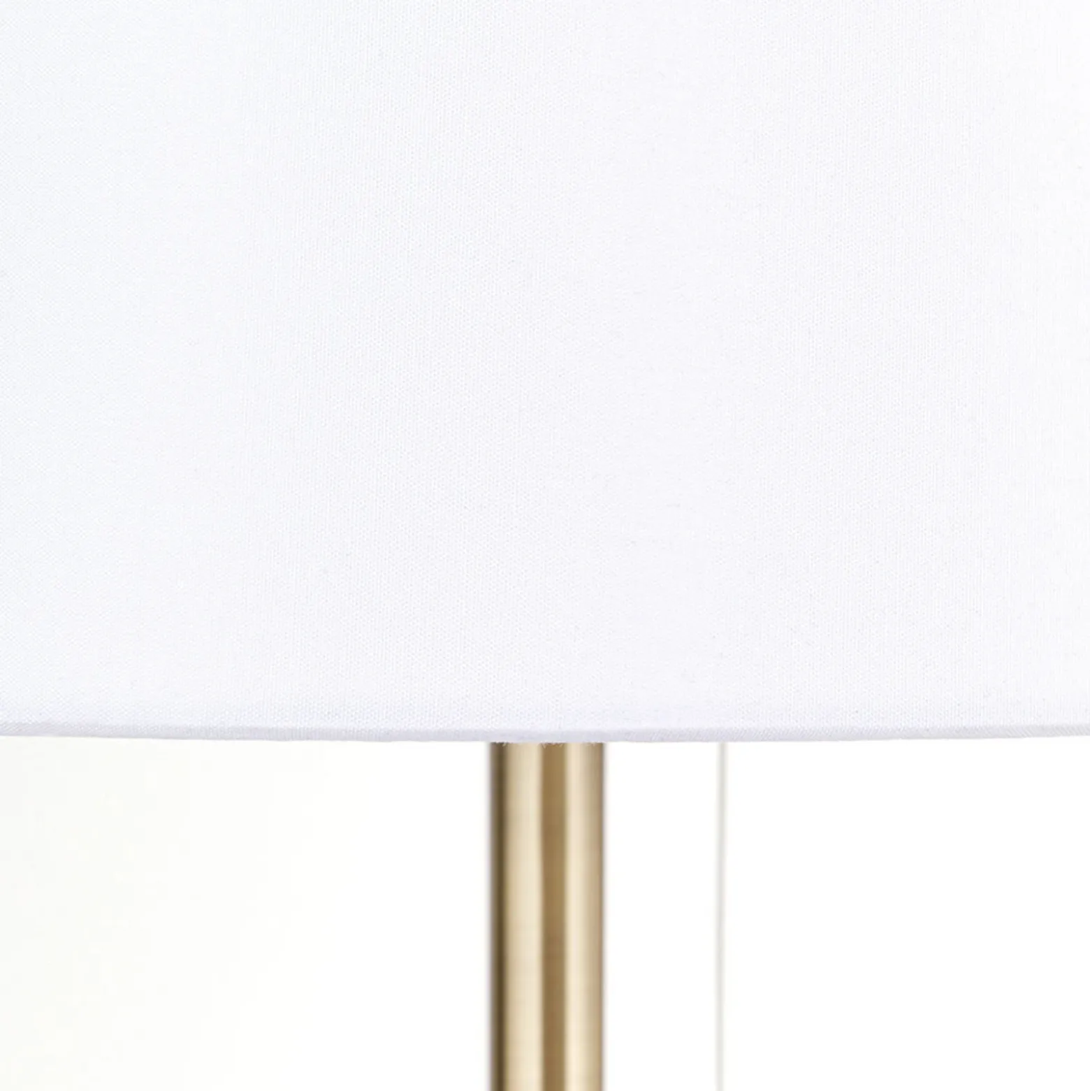 Lámpara de mesa Ludwig, USB blanco/latón antiguo