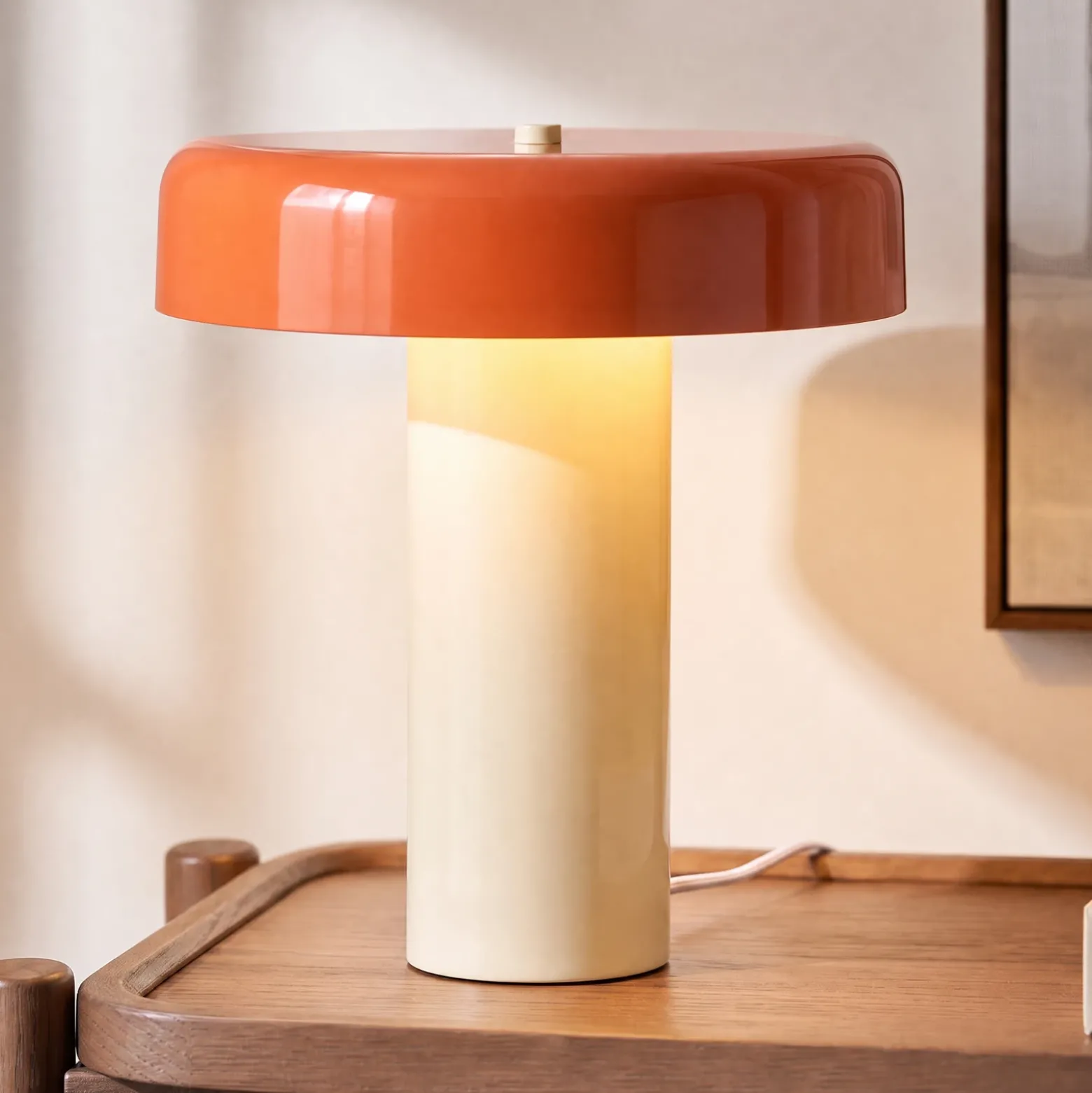 Lámpara de mesa Nola Dionne, naranja/beige, 33 cm, metal, E14
