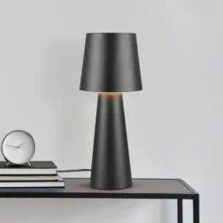 Lámpara de mesa Nubia, negra, altura 40 cm, metal, E27