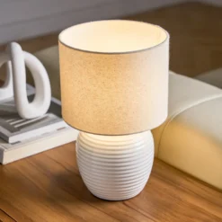 Lámpara de mesa Pauleen LOVELY CHARM, beige, altura 33 cm, tejido