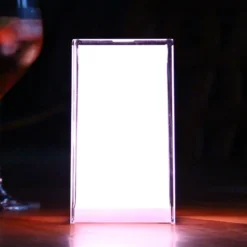 Lámpara de mesa Portable Cub, App-controlable, RGBW