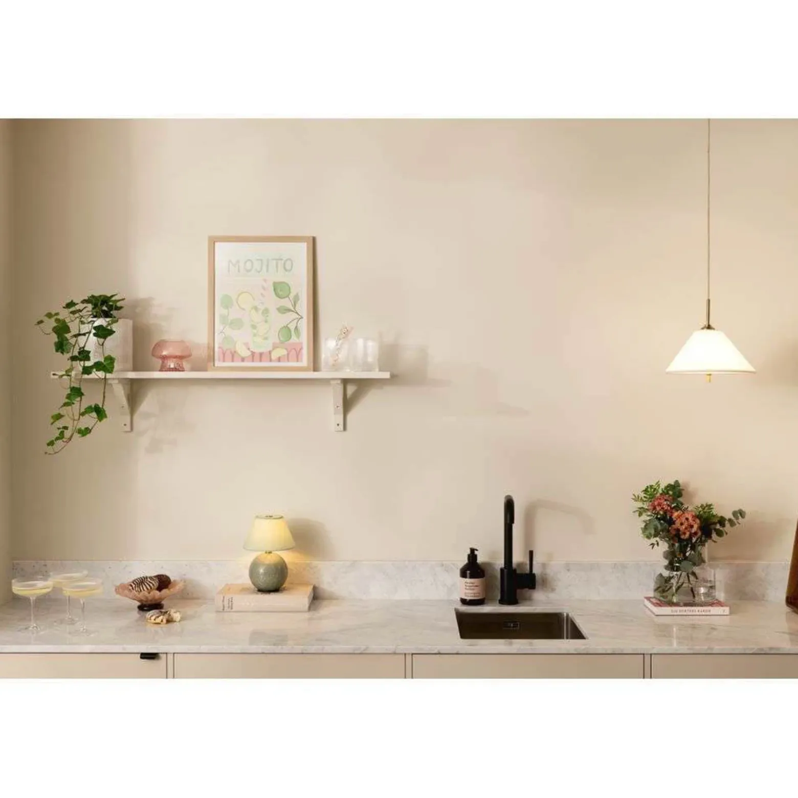 Lámpara de mesa recargable IRIS de Globen Lighting, verde, altura 23 cm, G4