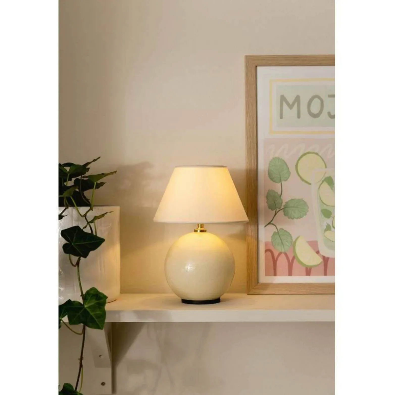 Lámpara de mesa recargable IRIS de Globen Lighting, color crema, altura 23 cm,