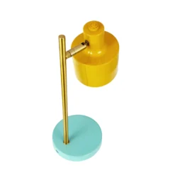 Lámpara de mesa recargable LED Ocean Mini de Dyberg Larsen, curry/turquesa