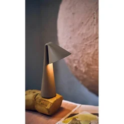 Lámpara de mesa recargable LED FRANDSEN Ami, gris-beige, 32 cm, atenuable