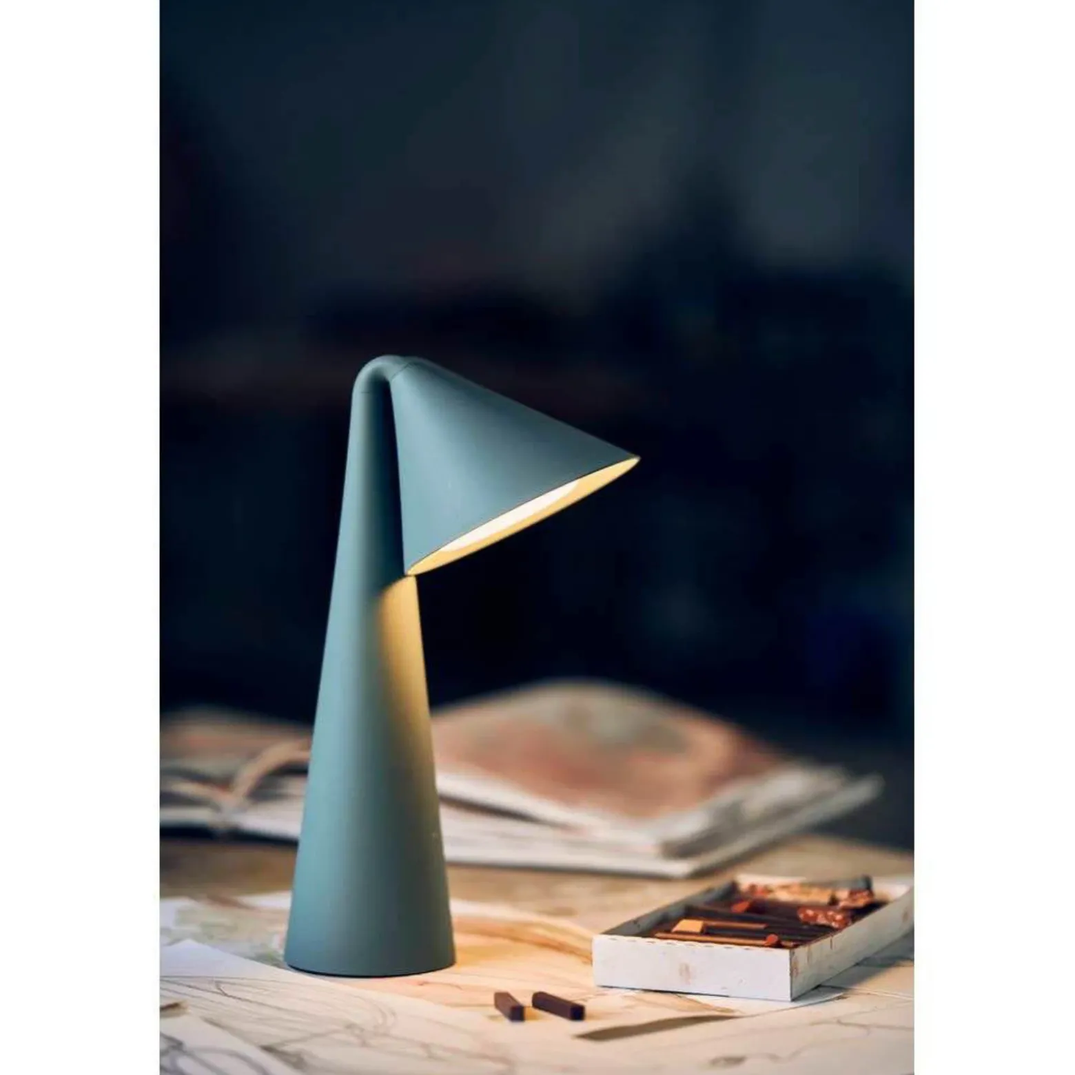 Lámpara de mesa recargable LED FRANDSEN Ami, marrón, 32 cm, atenuable