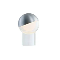 Lámpara de mesa recargable LED FRANDSEN Pila, color aluminio, 20 cm, atenuable