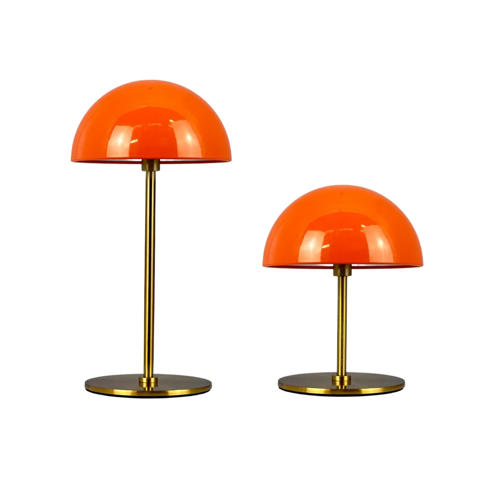 Lámpara de mesa recargable LED Along de Dyberg Larsen, naranja, juego de 2