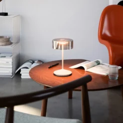 Lámpara de mesa recargable Numotion LED, beige, cristal, IP54, atenuable