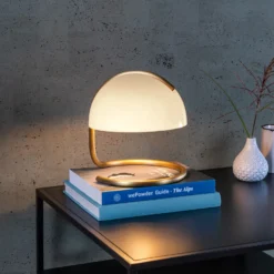 Lámpara de mesa retro Cato, vidrio, blanco