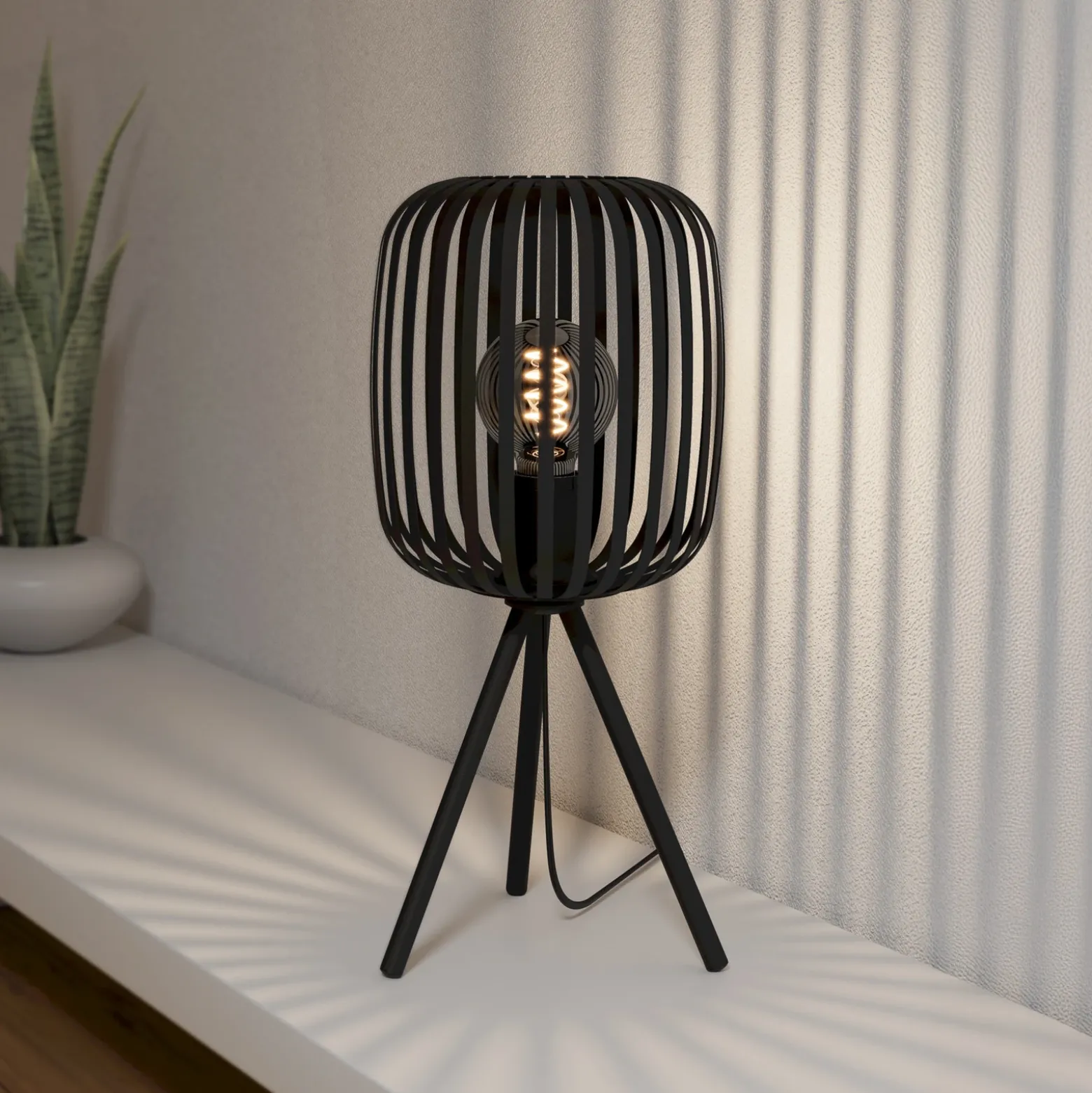 Lámpara de mesa Romazzina, negra, altura 44 cm, metal, E27