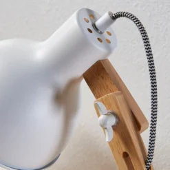 Lámpara de mesa Shivanja madera, pantalla blanca