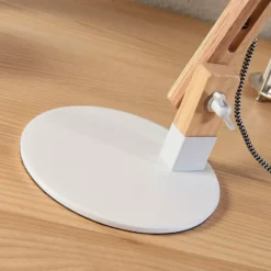 Lámpara de mesa Shivanja madera, pantalla blanca