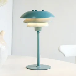 Lámpara de mesa SIXTEEN de Dyberg Larsen, azul hielo, metal, E27