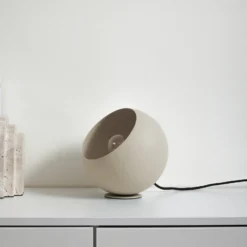 Lámpara de mesa Solomia de Lindby, beige, hierro, Ø 20 cm