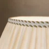 Lámpara de mesa Teresa con cristales y pantalla textil