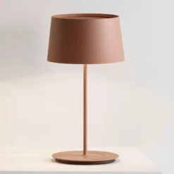 Lámpara de mesa Vibia Warm 4896, Ø 22 cm, marrón