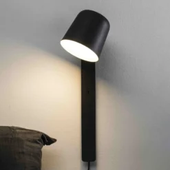 Lámpara de pared Tila, cabeza giratoria, negro