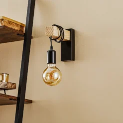 Lámpara de pared Townshend con elemento de madera