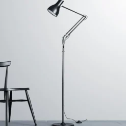 Lámpara de pie Anglepoise Type 75 negro aterciopelado