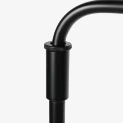 Lámpara de pie Bloeba, negro/plata, altura 165 cm, terciopelo