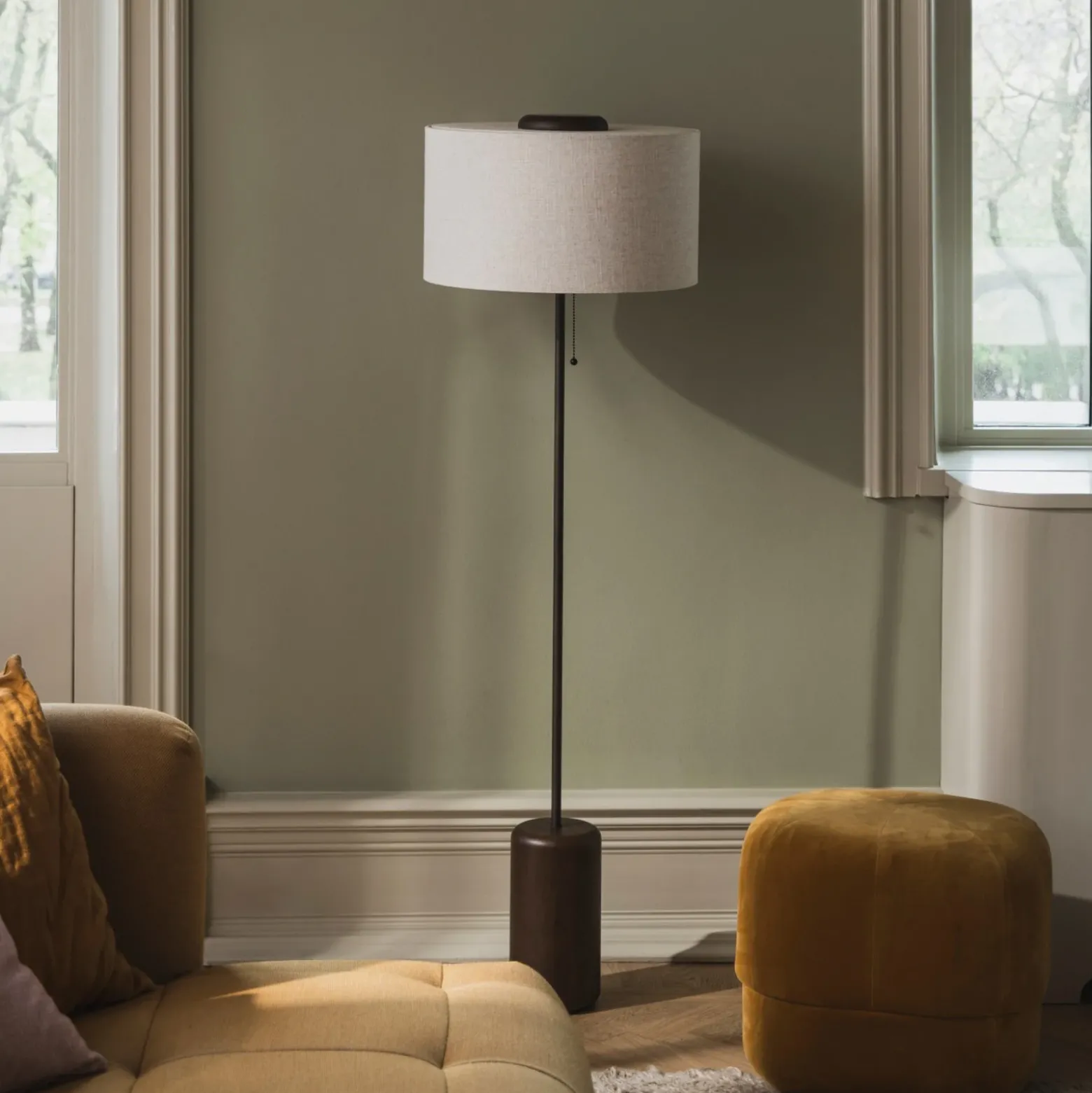 Lámpara de pie Bosco de Globen Lighting, beige/marrón, altura 144 cm