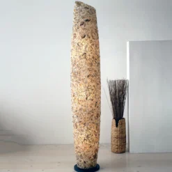 Lámpara de pie Columna de Conchas