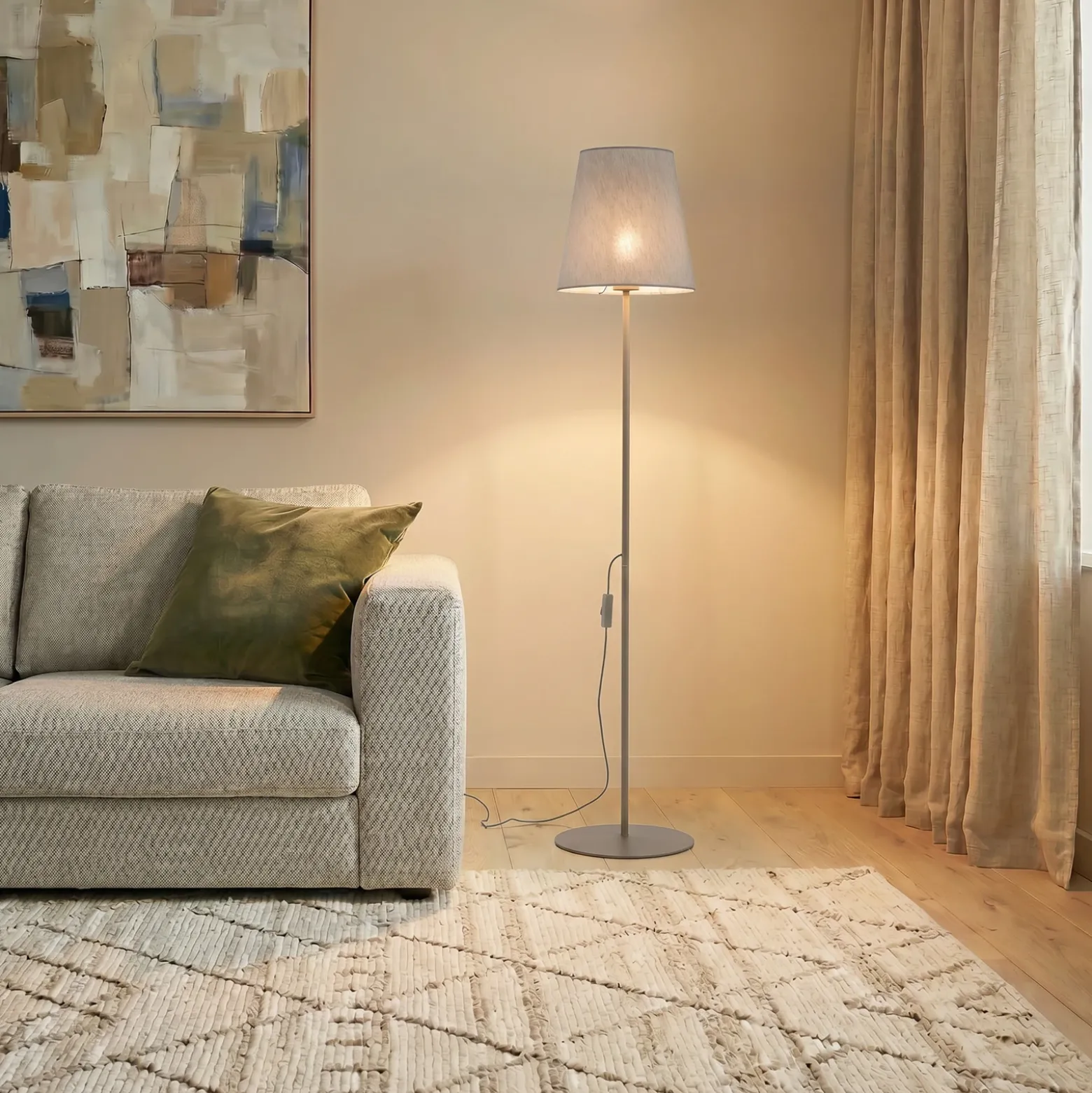 Lámpara de pie Elizabeth, color arena/beige, de lino, 152 cm de altura, E27
