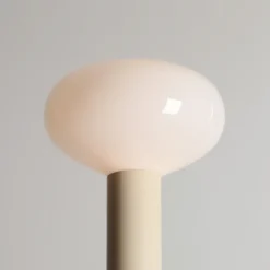 Lámpara de pie Flo, beige, altura 138 cm, 1 luz, cristal