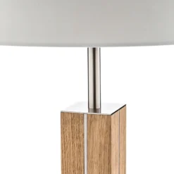 Lámpara de pie «HerzBlut» de Dana, roble natural, blanco