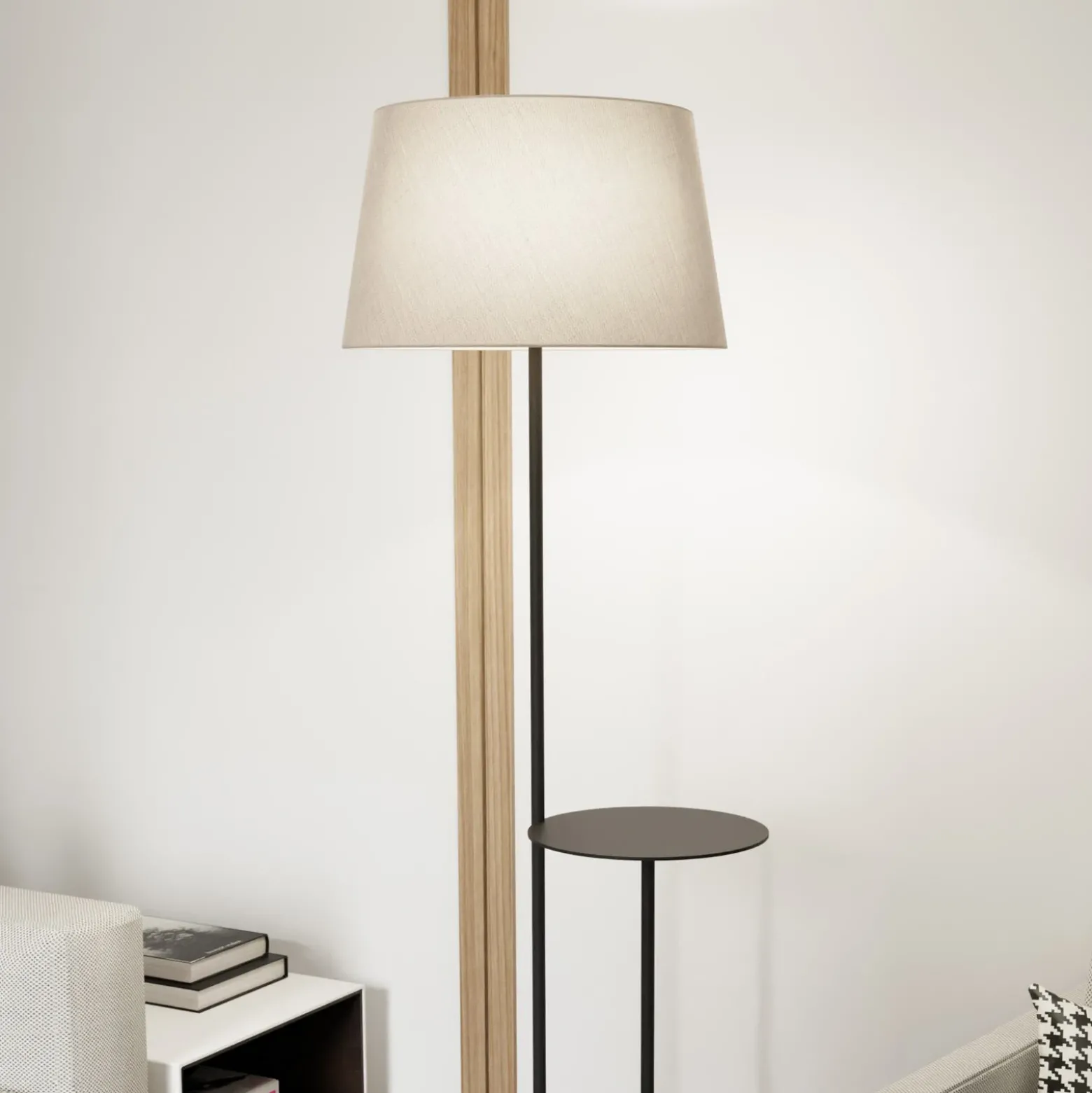 Lámpara de pie Hotel, beige/negro, altura 150 cm, tela/metal