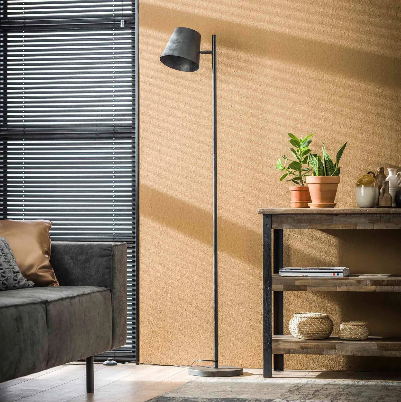 Lámpara de pie Karenina, altura 157, 1 luz