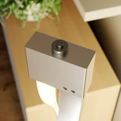 Lámpara de pie LED Auron de Lindby, color níquel, metal, regulador táctil