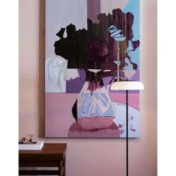 Lámpara de pie LED Blossi de Nuura, altura 120 cm, negro/ópalo
