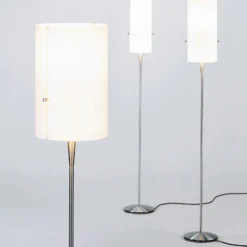 Lámpara de pie LED Club M de serien.lighting, aluminio
