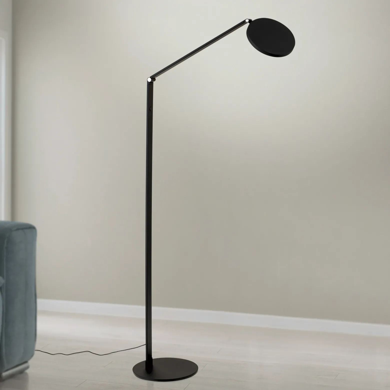 Lámpara de pie LED Fati, altura 136 cm, negro, aluminio, atenuador