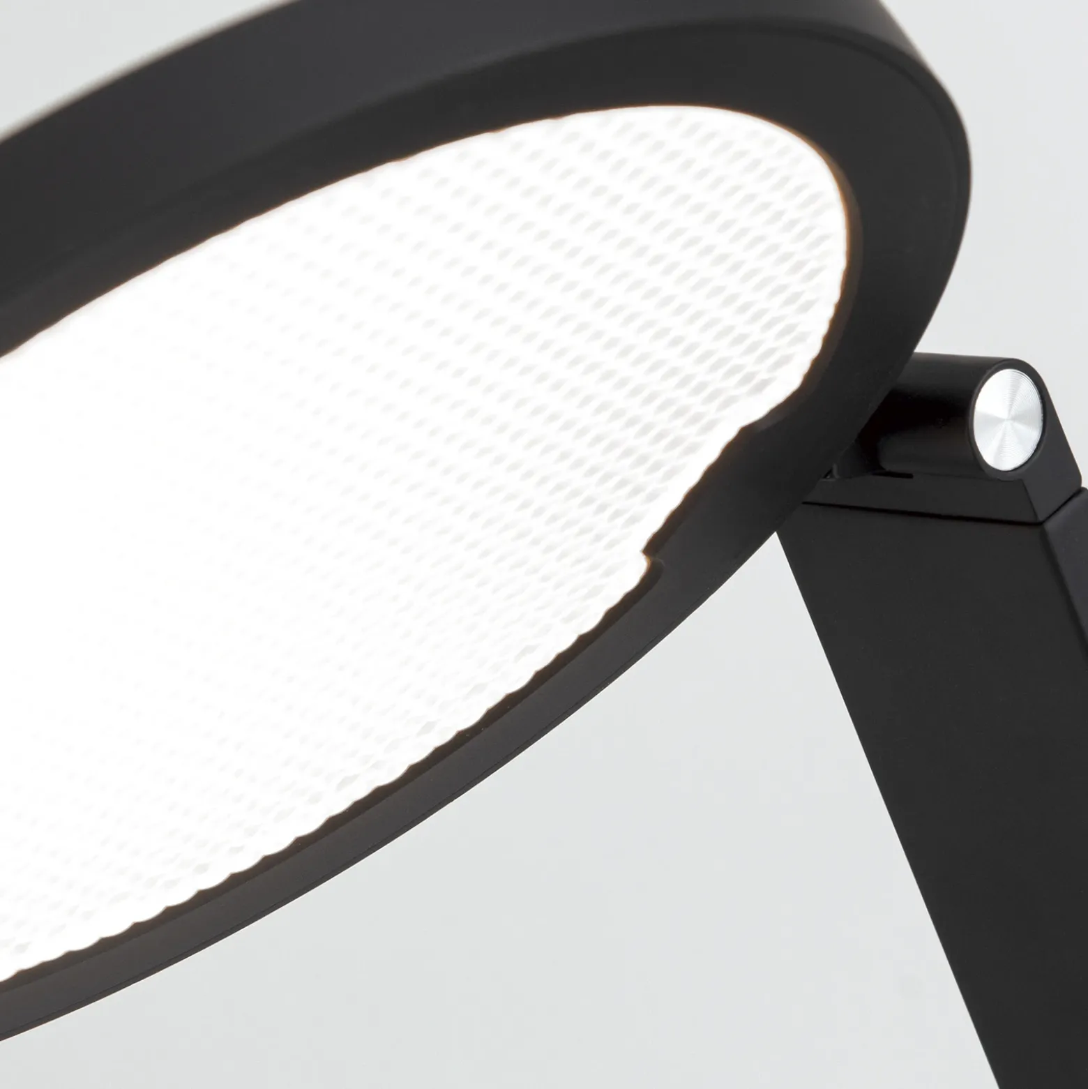 Lámpara de pie LED Fati, altura 136 cm, negro, aluminio, atenuador