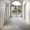 Lámpara de pie LED Karman Ikonika, negro, altura 180 cm, metal