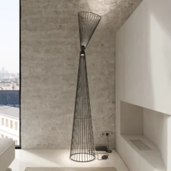 Lámpara de pie LED Karman Ikonika, negro, altura 180 cm, metal